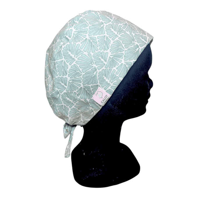 un motif d’agapanthe délicatement dessiné, dans un vert tendre et apaisant