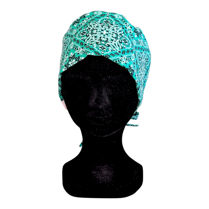Calot médical Bandana Vert – arabesques noires blanches fond vert menthe – cousu main Normandie