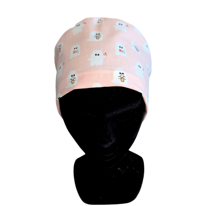 Le calot Drink Fantôme séduit par son imprimé de petits fantômes adorables tenant des boissons, sur 