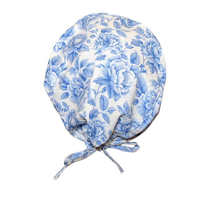 es motifs de pivoines bleues sur fond blanc rappellent la délicatesse de la porcelaine fine