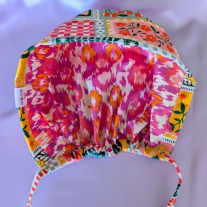 Calot pop colorée avec doublure satin multicolore