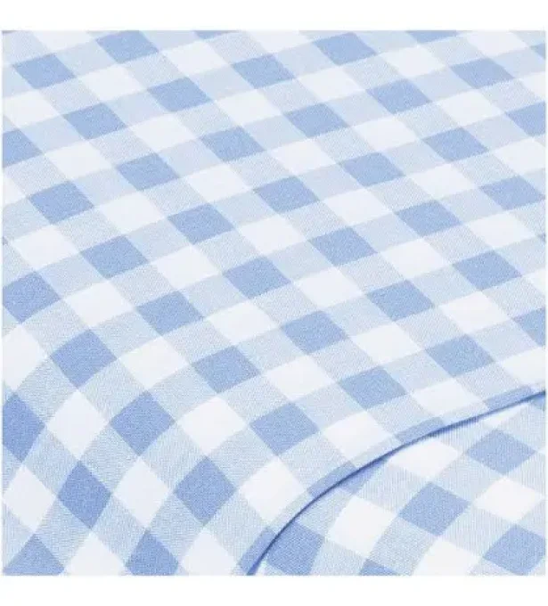 le vichy bleu ciel apporte une touche de fraîcheur et de légèreté à votre tenue, tout en restant élé